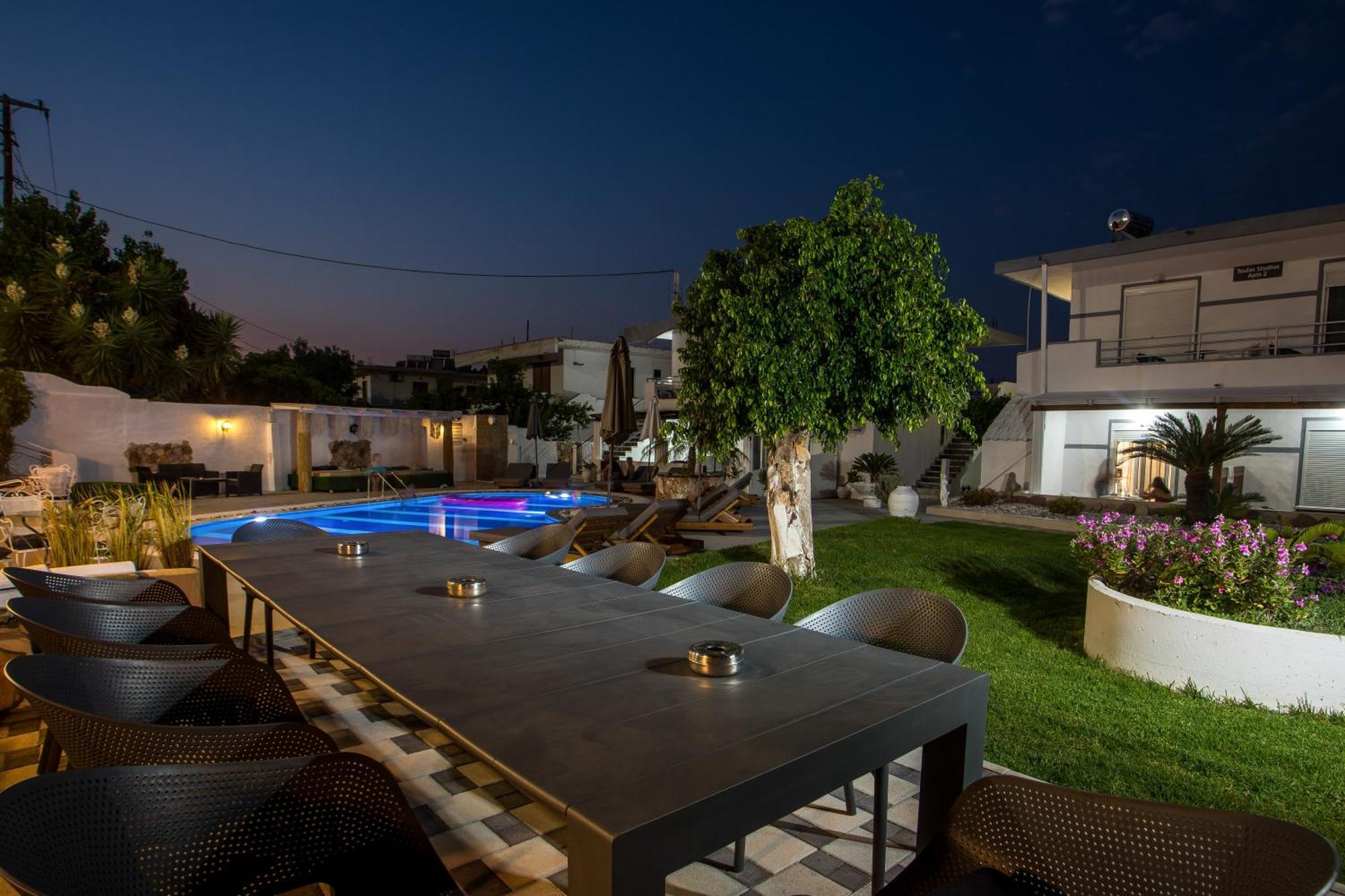 Toula'S Apartments Фалираки Экстерьер фото