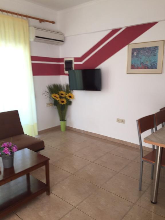 Toula'S Apartments Фалираки Экстерьер фото