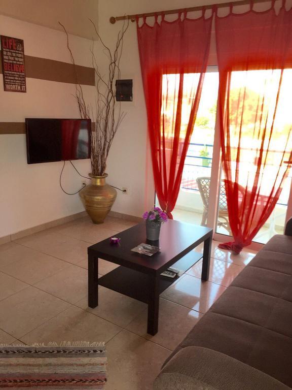 Toula'S Apartments Фалираки Экстерьер фото