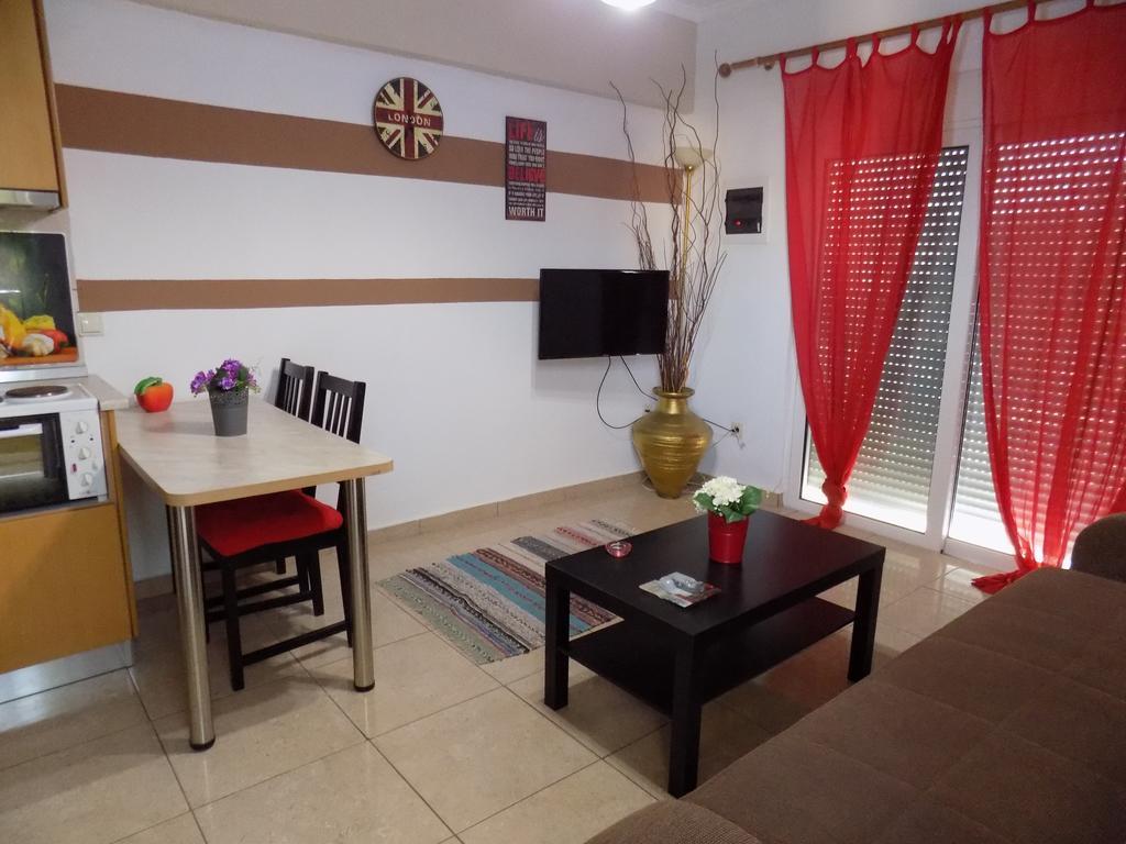 Toula'S Apartments Фалираки Экстерьер фото