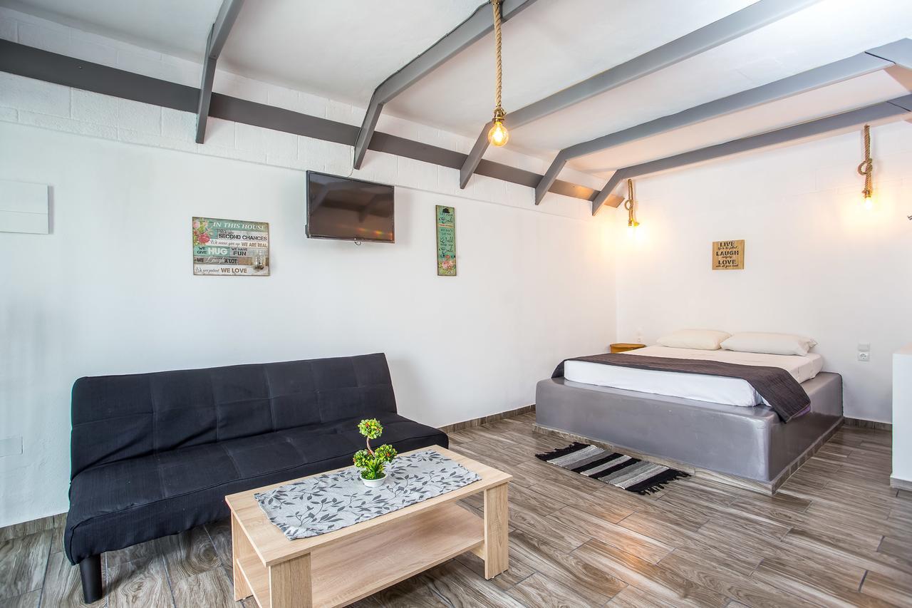 Toula'S Apartments Фалираки Экстерьер фото